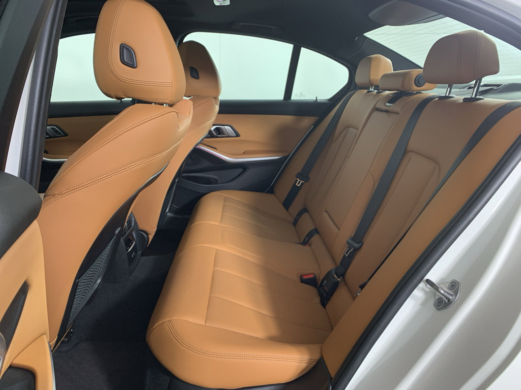 Used 2023 BMW 330e xDrive w/ Driving Assistance Package image 33