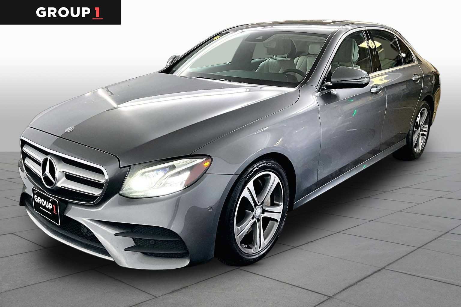Certified 2017 Mercedes-Benz E 300 4MATIC image 1