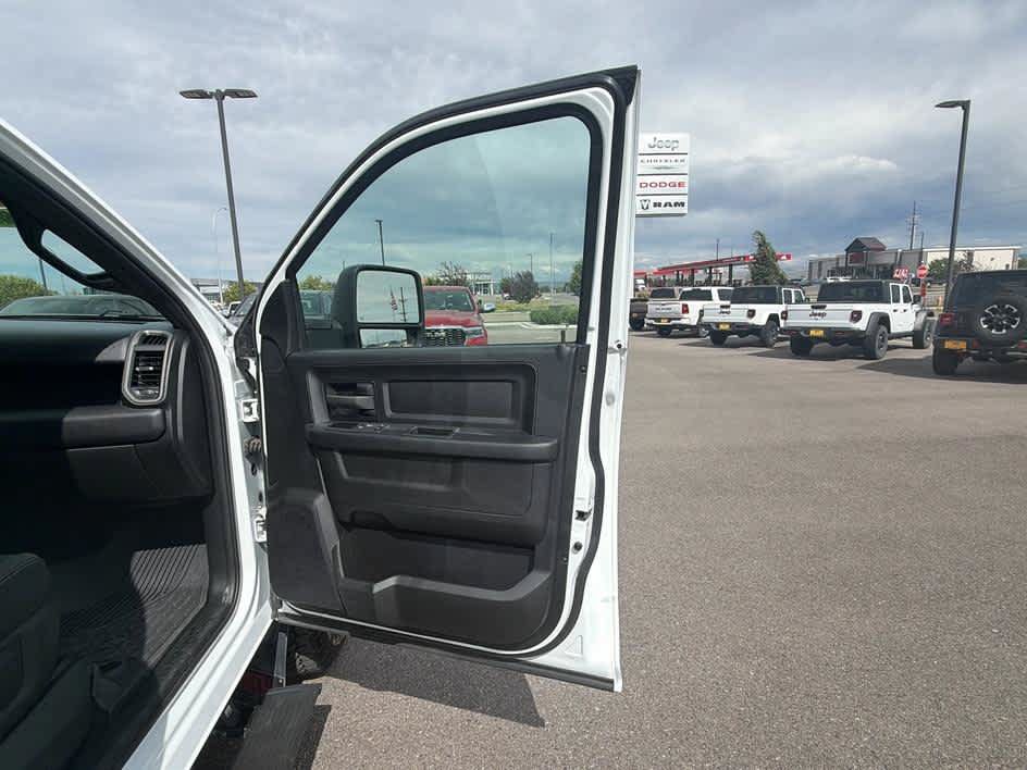 Used 2023 RAM 3500 Tradesman AWD/4WD image 28