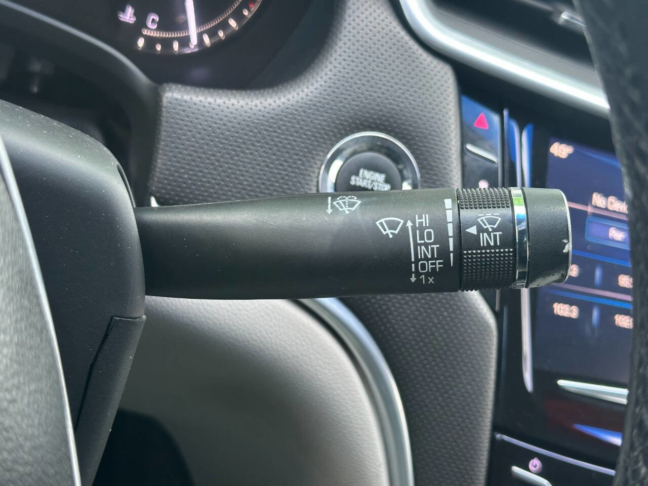 Used 2017 Cadillac XTS Luxury image 34