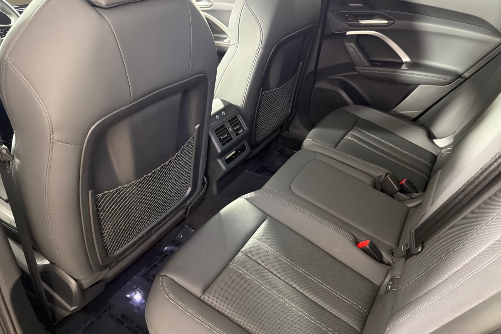 Used 2025 Audi Q5 Premium Plus w/ Premium Plus AWD/4WD image 11