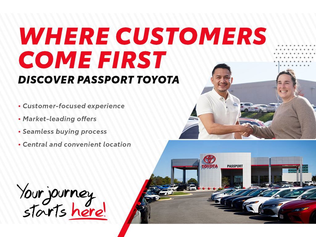 Used 2024 Toyota RAV4 XLE Premium image 5