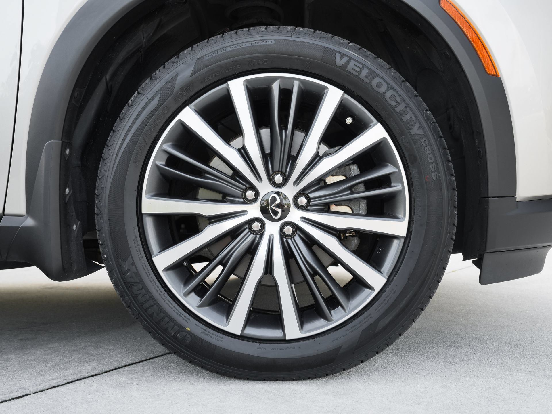 Certified 2023 INFINITI QX60 Sensory w/ Vision Package FWD image 26