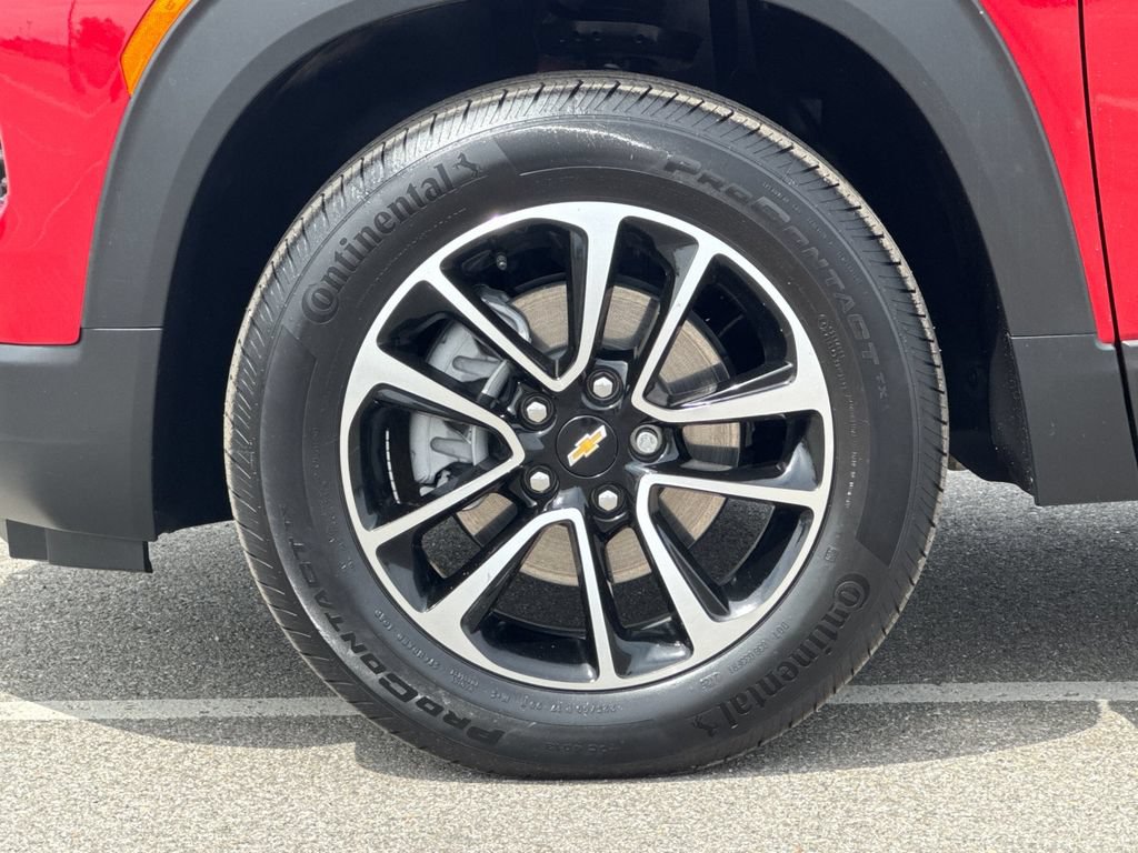 Used 2026 Chevrolet TrailBlazer LT w/ Convenience Package AWD/4WD image 30