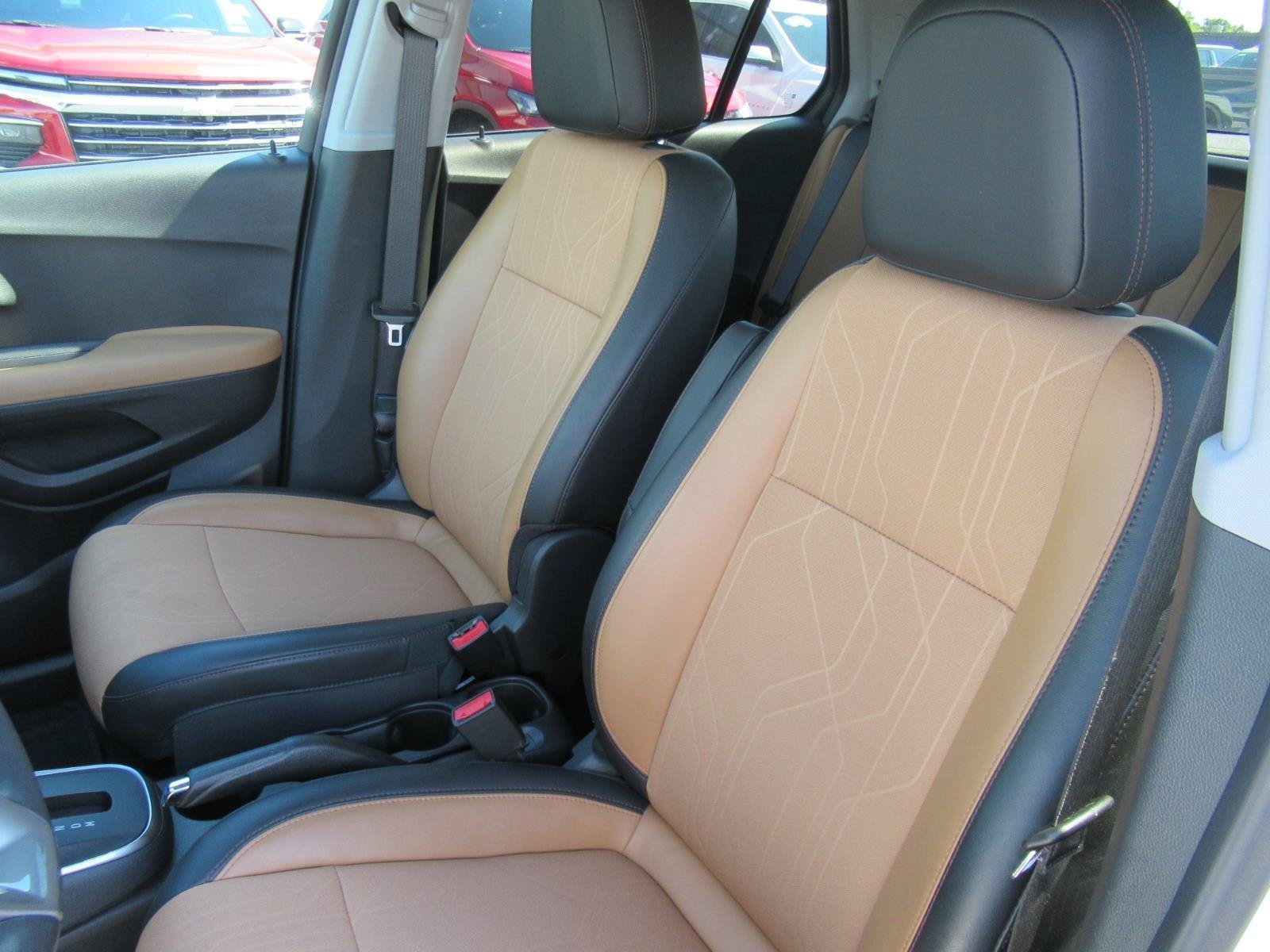 Certified 2020 Chevrolet Trax LT w/ Driver Confidence Package FWD image 19