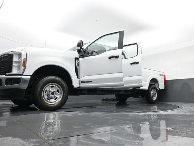 Used 2025 Ford F350 XL AWD/4WD image 32