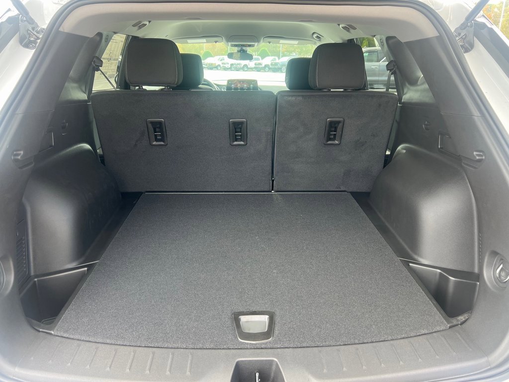 New 2025 Chevrolet Blazer LT w/ Midnight/Sport Edition image 17