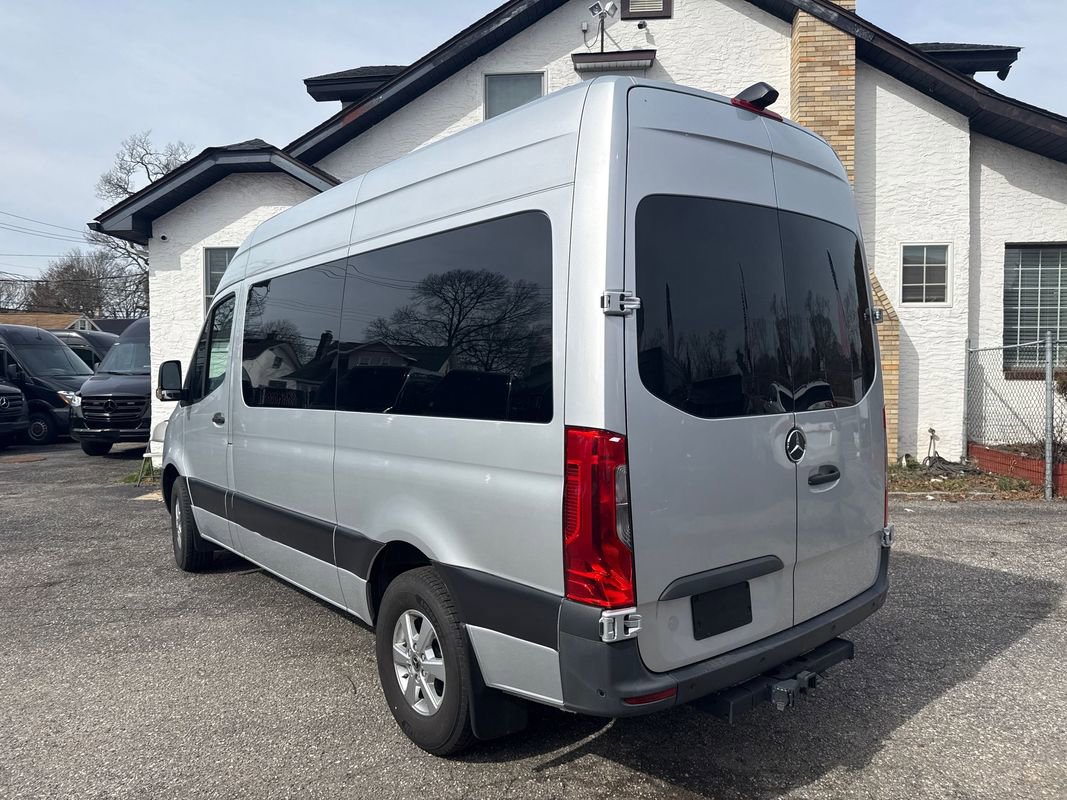 Used 2021 Mercedes-Benz Sprinter 2500 image 5