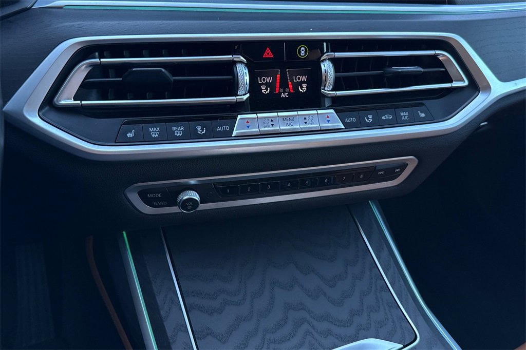 Used 2022 BMW X7 xDrive40i w/ Executive Package image 25