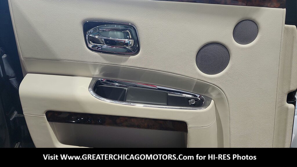 Used 2013 Rolls-Royce Ghost RWD image 23