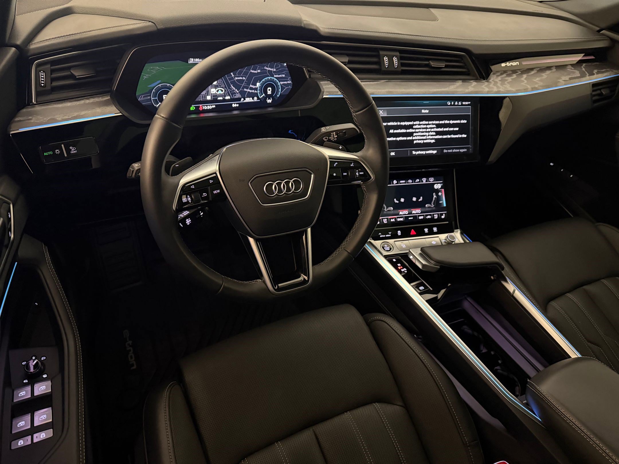 Used 2023 Audi e-tron Prestige w/ Prestige Package AWD/4WD image 4