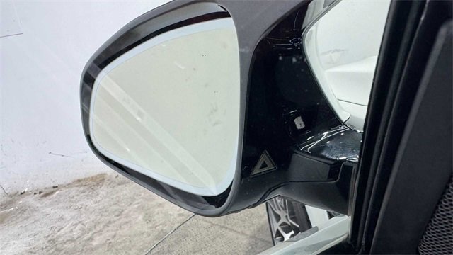 Used 2020 BMW M4 Coupe w/ Competition Package image 11