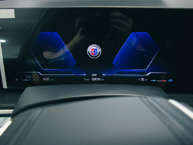 New 2026 BMW ALPINA XB7 AWD/4WD image 17
