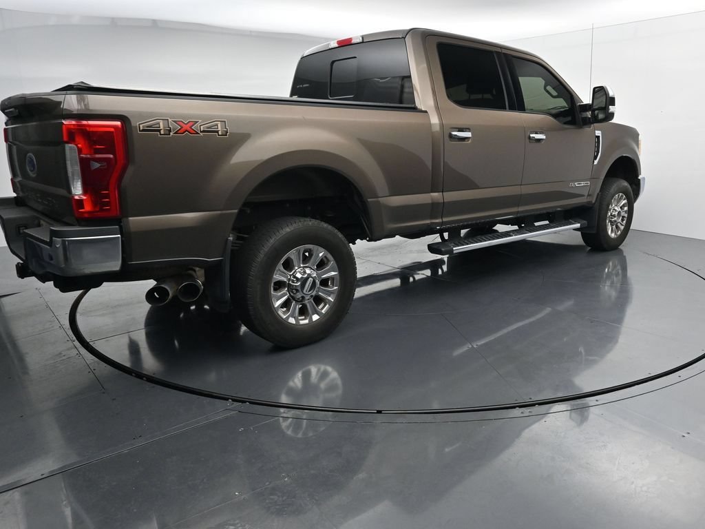 Used 2017 Ford F250 Lariat w/ Chrome Package AWD/4WD image 8