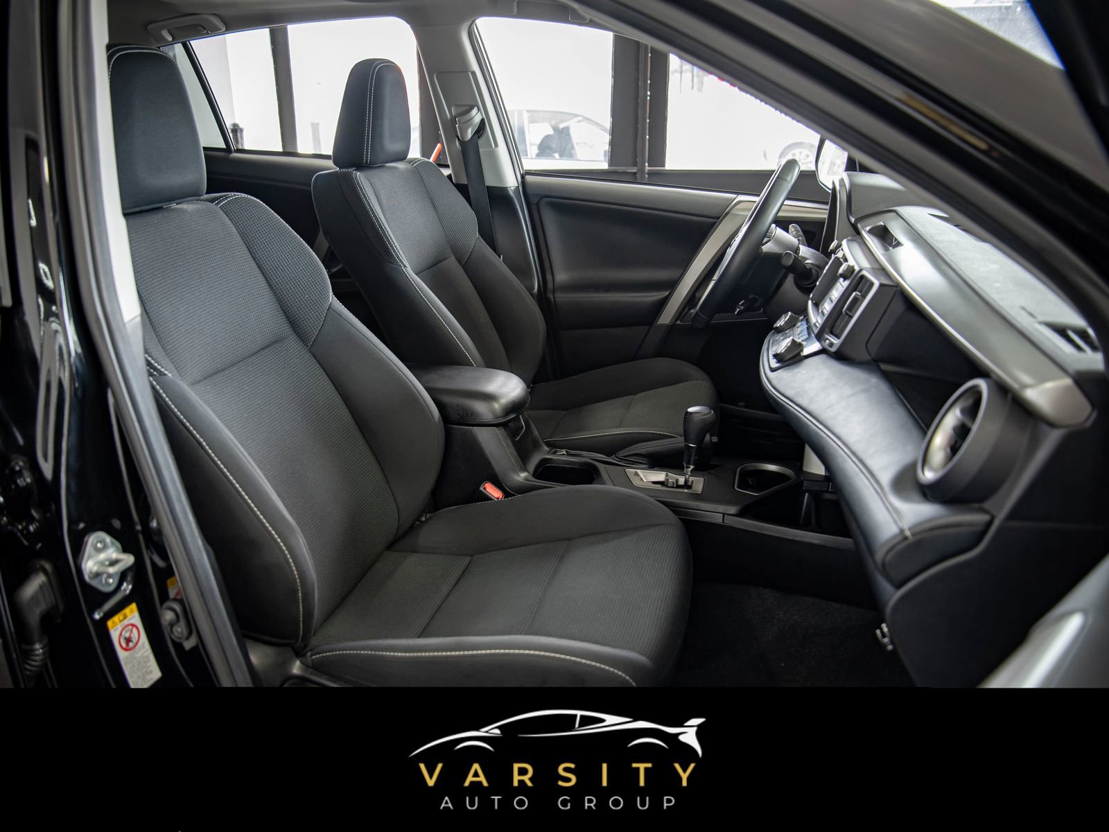 Used 2018 Toyota RAV4 XLE w/ Plus Extra Value Package image 18