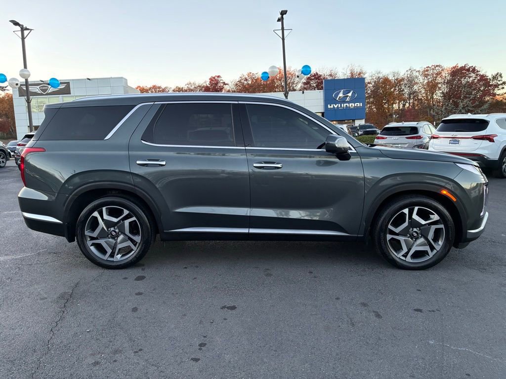 Used 2023 Hyundai Palisade Limited w/ Cargo Package image 8
