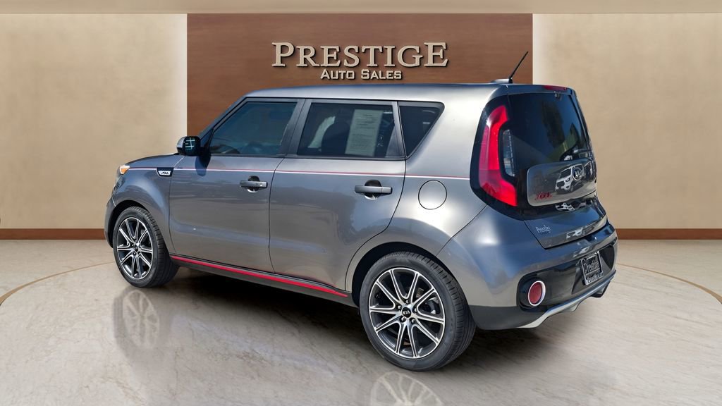 Used 2018 Kia Soul ! FWD image 19