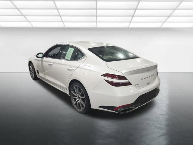 Used 2025 Genesis G70 2.5T image 6