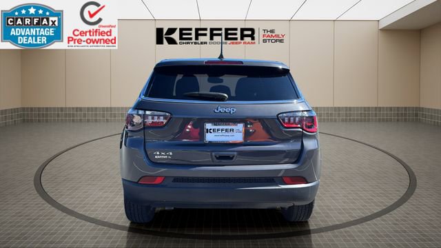 Used 2024 Jeep Compass Sport image 4