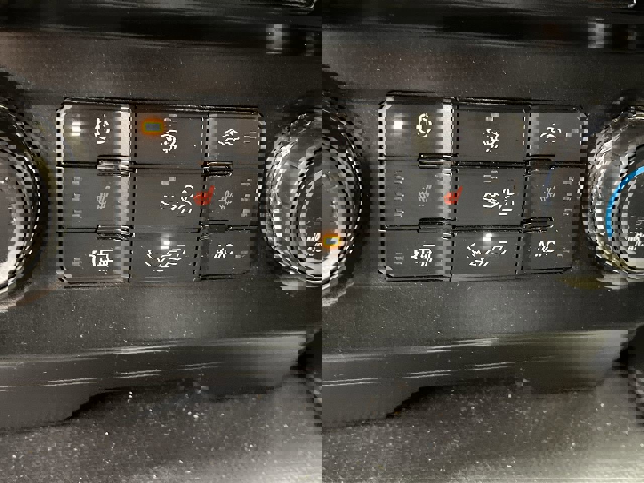 Used 2016 Ford F150 XLT w/ Equipment Group 302A Luxury image 22