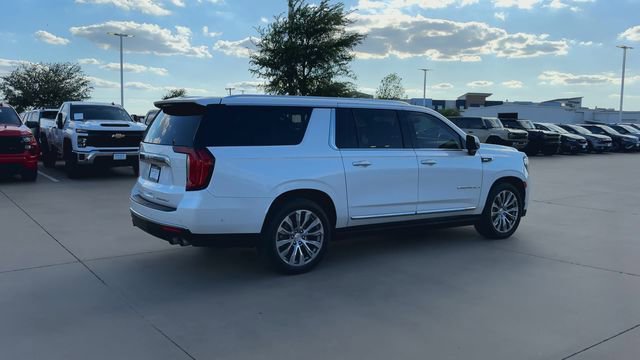 Used 2023 GMC Yukon XL Denali w/ Denali Reserve Package image 9
