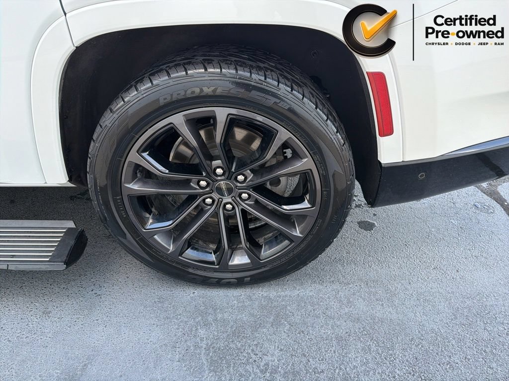 Certified 2023 Jeep Grand Wagoneer Series II AWD/4WD image 18