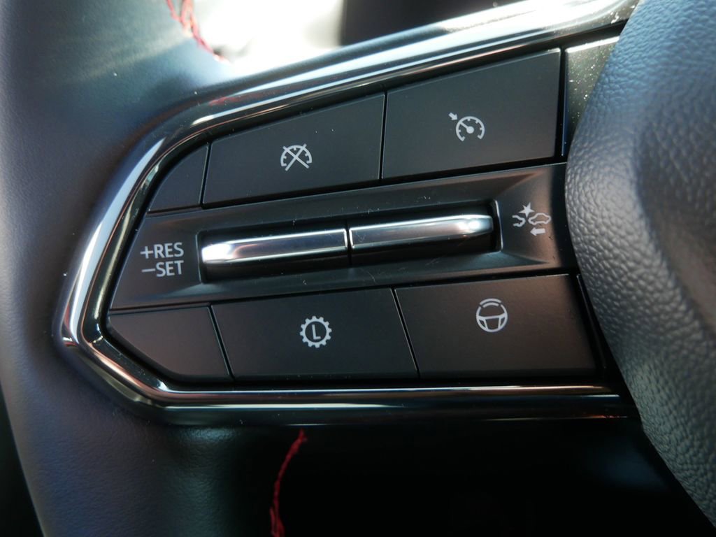 Used 2025 Chevrolet Traverse RS w/ LPO, Floor Liner Package AWD/4WD image 24