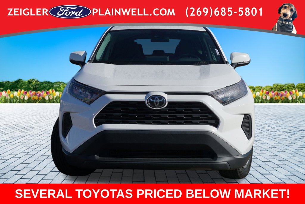 Used 2022 Toyota RAV4 LE AWD/4WD image 8
