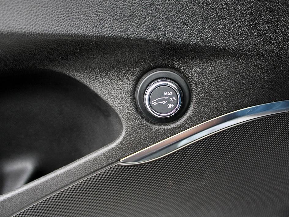 Used 2018 Buick Enclave Essence image 22