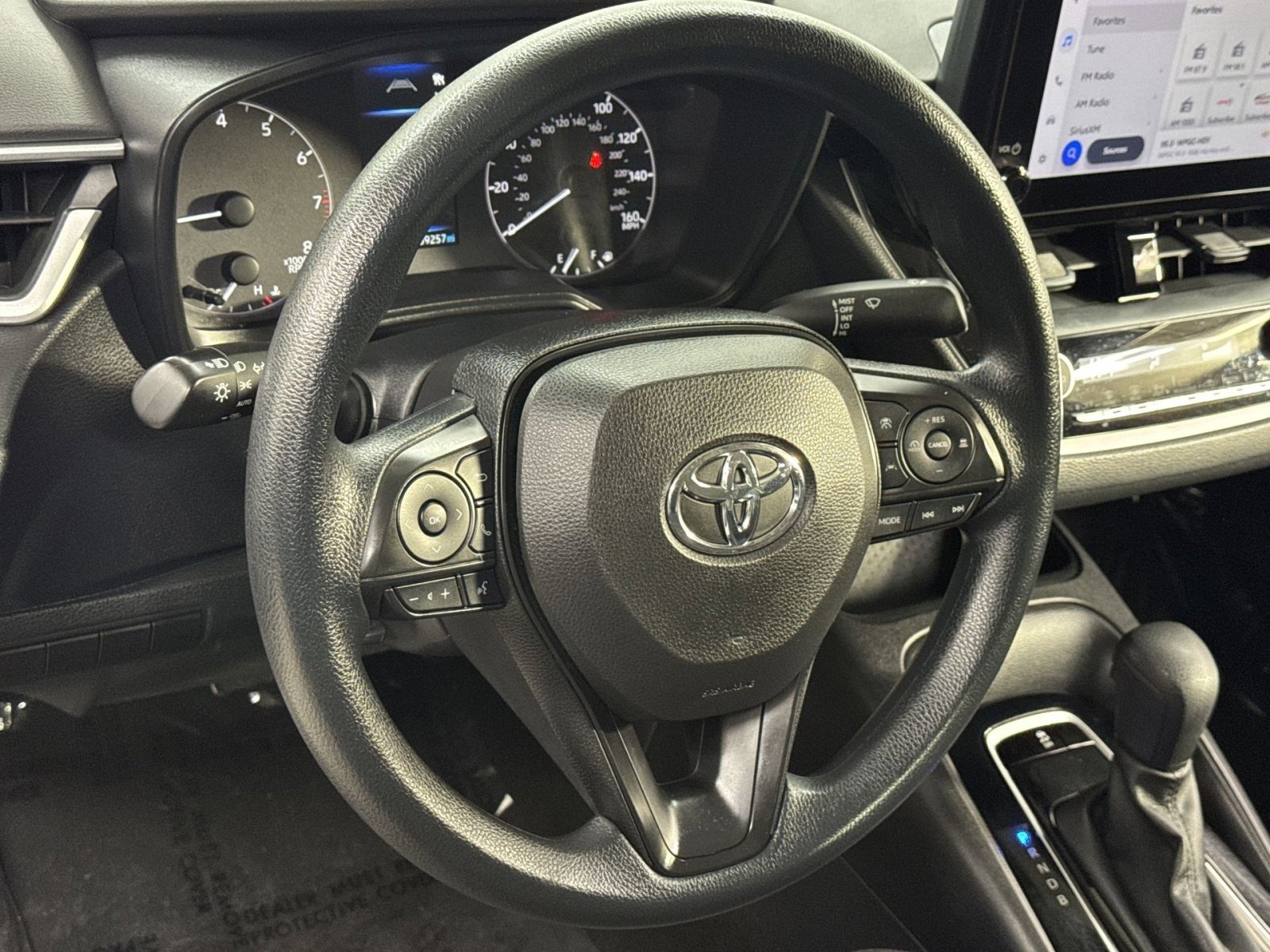 Used 2023 Toyota Corolla LE image 20