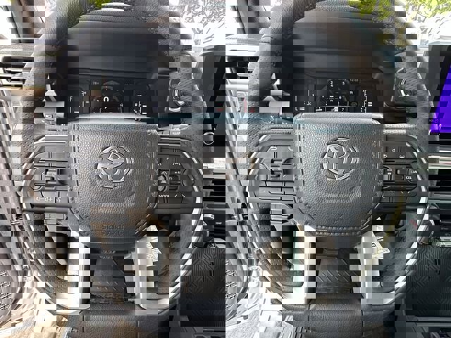 New 2026 Toyota 4Runner SR5 AWD/4WD image 13