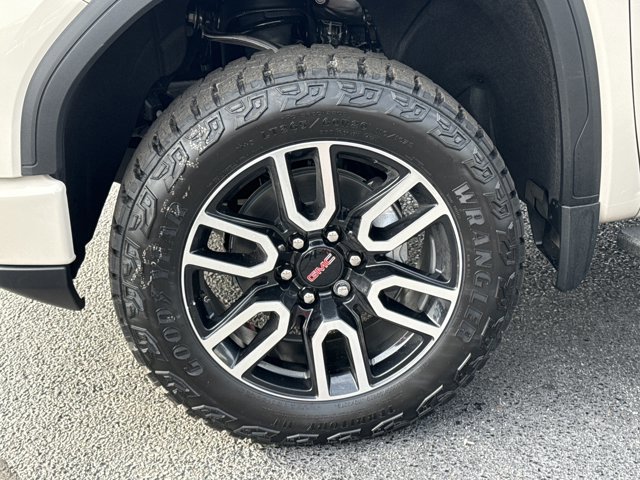 New 2026 GMC Sierra 1500 AT4 w/ AT4 Premium Package image 18