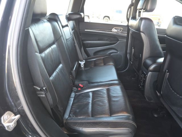 Used 2016 Jeep Grand Cherokee Limited AWD/4WD image 14