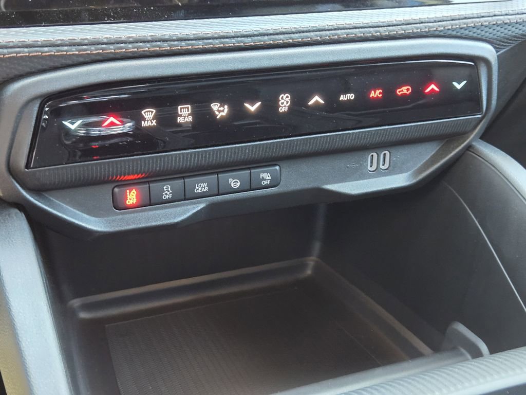 New 2026 Jeep Cherokee Overland image 12