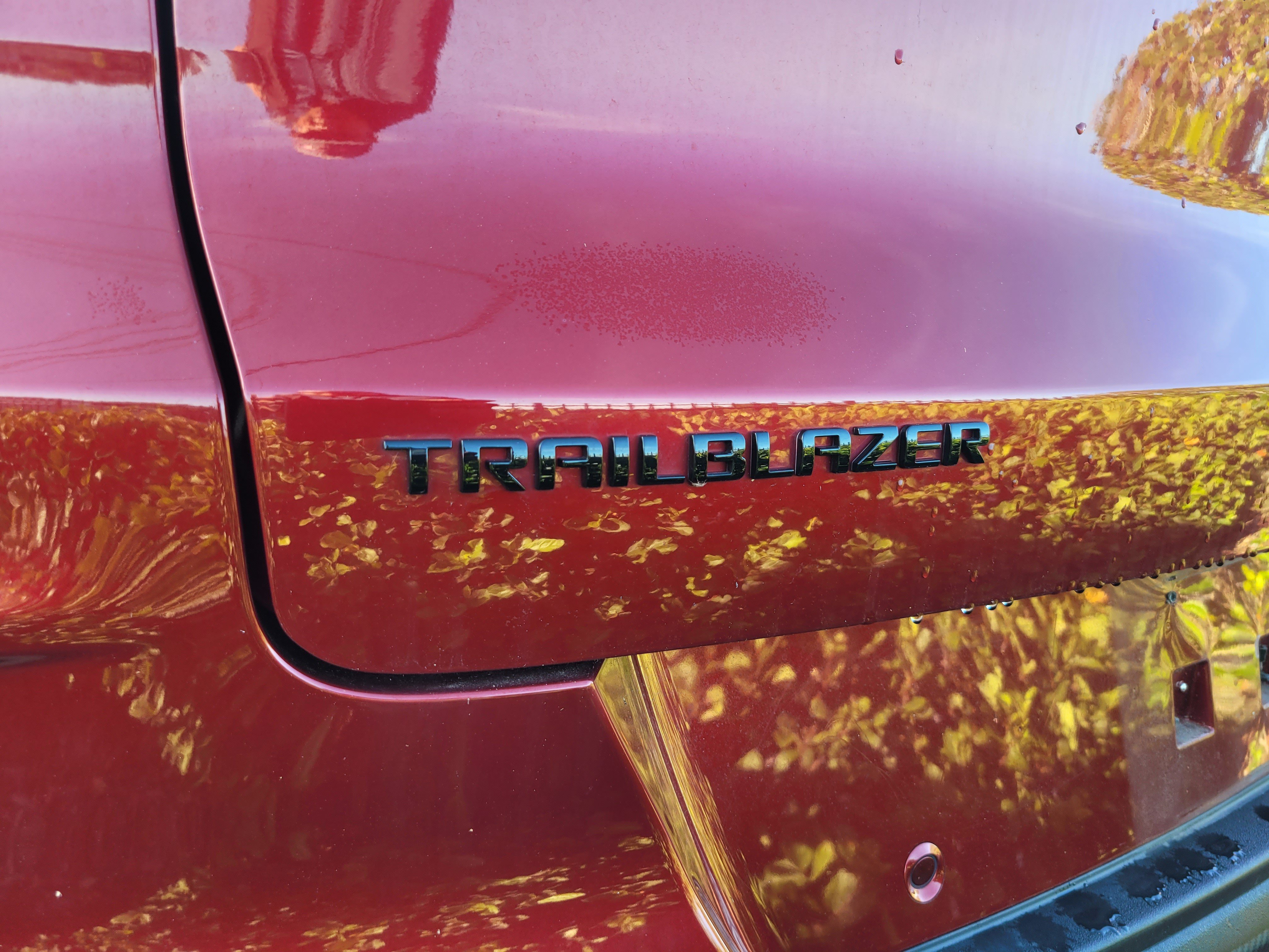 Used 2022 Chevrolet TrailBlazer RS w/ Technology Package FWD image 7