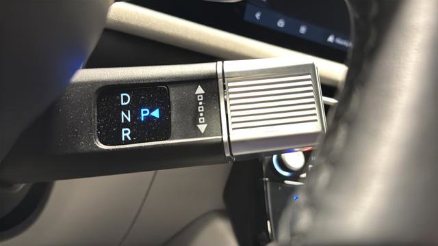 Used 2025 Hyundai Tucson Limited image 19