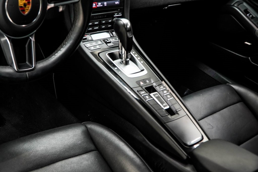 Used 2021 Porsche 718 Boxster image 17