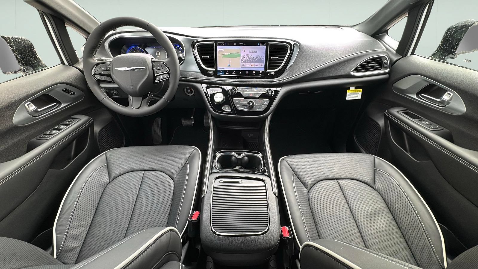 New 2026 Chrysler Pacifica Limited w/ S Appearance Package FWD image 2