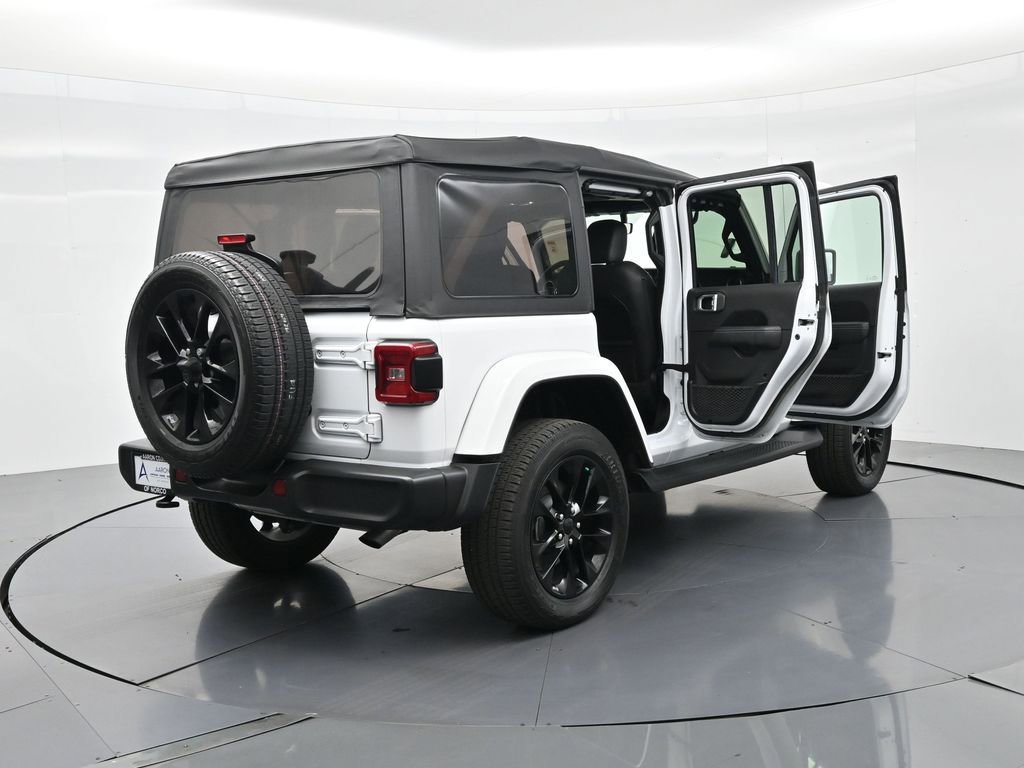 Used 2021 Jeep Wrangler Unlimited Sahara w/ Cold Weather Group image 43