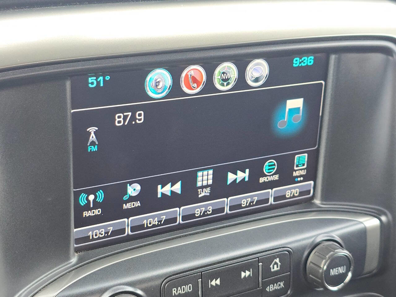 Used 2018 Chevrolet Silverado 1500 LT w/ All Star Edition image 9