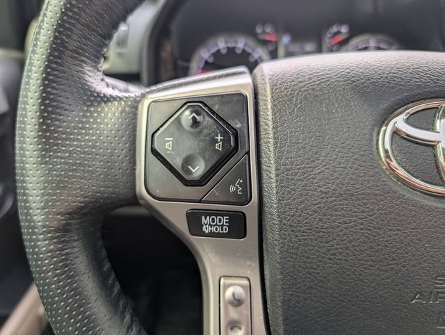 Used 2023 Toyota 4Runner Limited AWD/4WD image 18