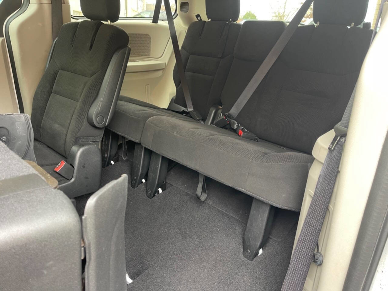 Used 2015 Dodge Grand Caravan SE w/ Quick Order Package 29E SE image 11