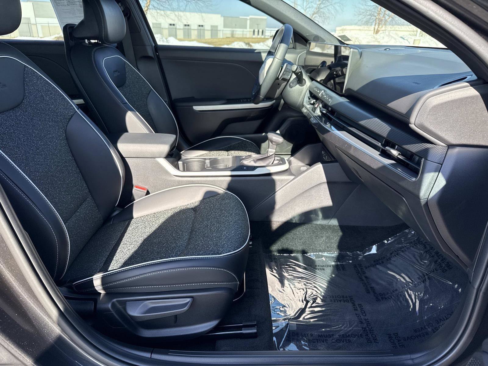 Used 2025 Kia K4 GT-Line image 19