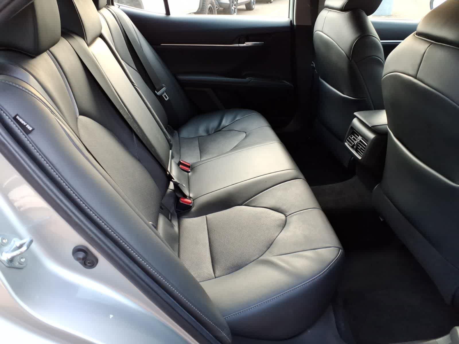 Used 2021 Toyota Camry XSE FWD image 11