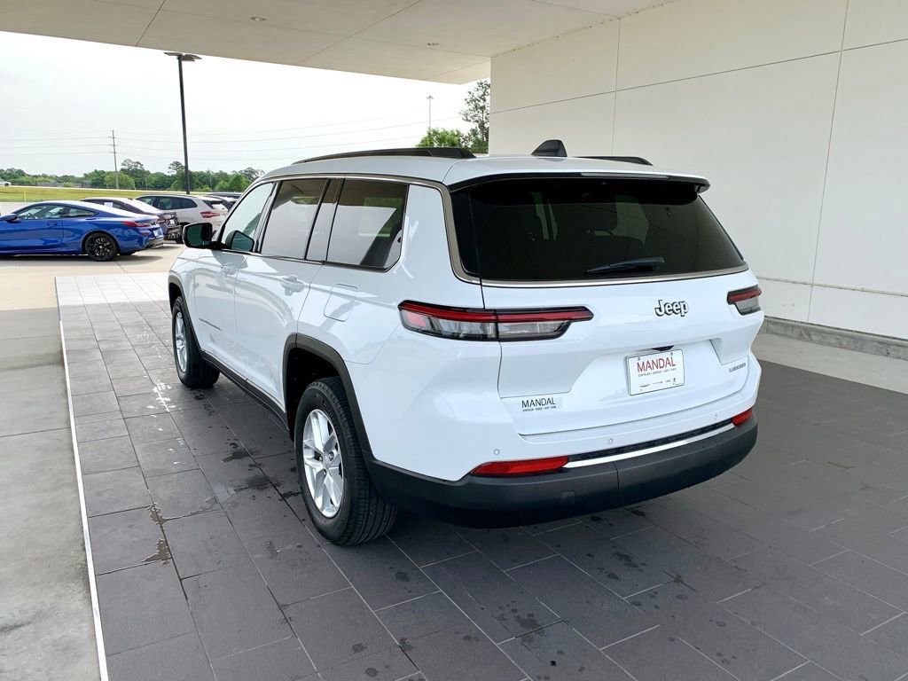 Used 2025 Jeep Grand Cherokee L Laredo w/ Luxury Tech Group I RWD image 7
