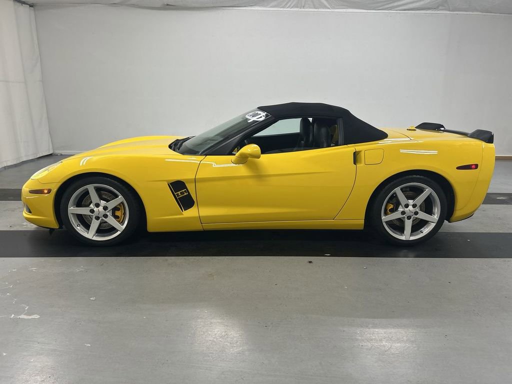 Used 2005 Chevrolet Corvette Convertible w/ Preferred Equipment Group RWD image 6