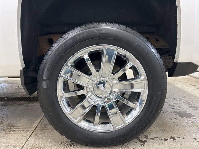 Used 2018 Chevrolet Silverado 1500 High Country image 8