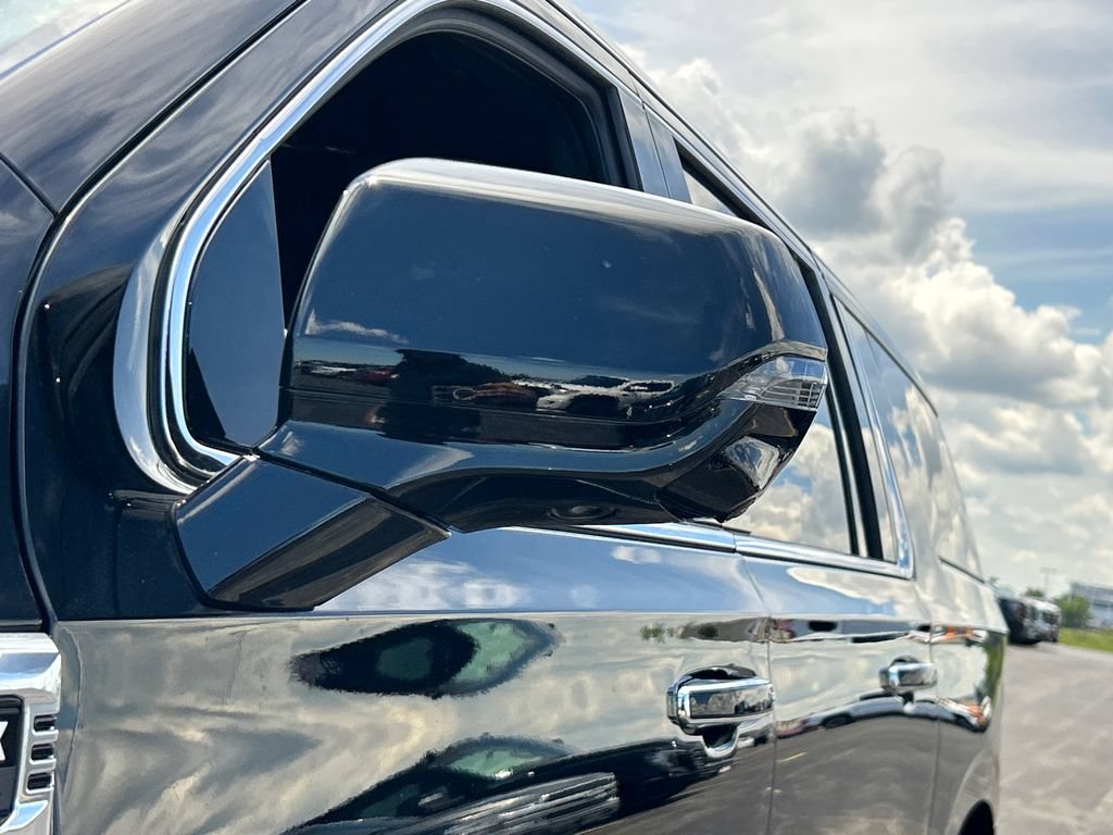 New 2026 GMC Yukon XL Denali w/ Advanced Technology Package AWD/4WD image 14