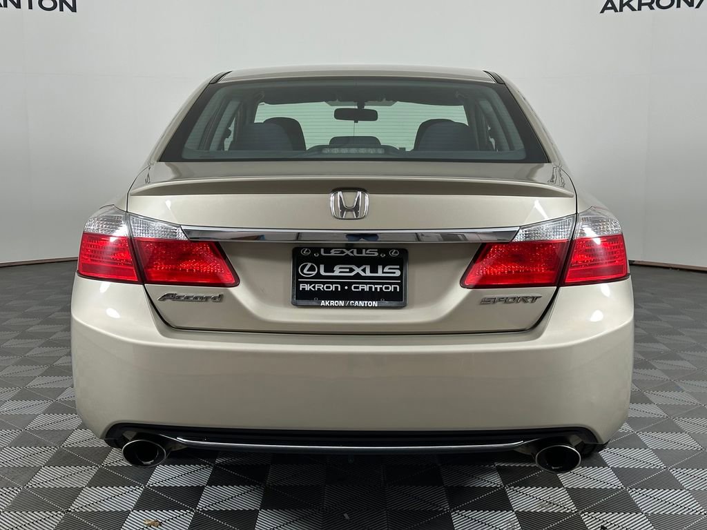 Used 2015 Honda Accord Sport image 6