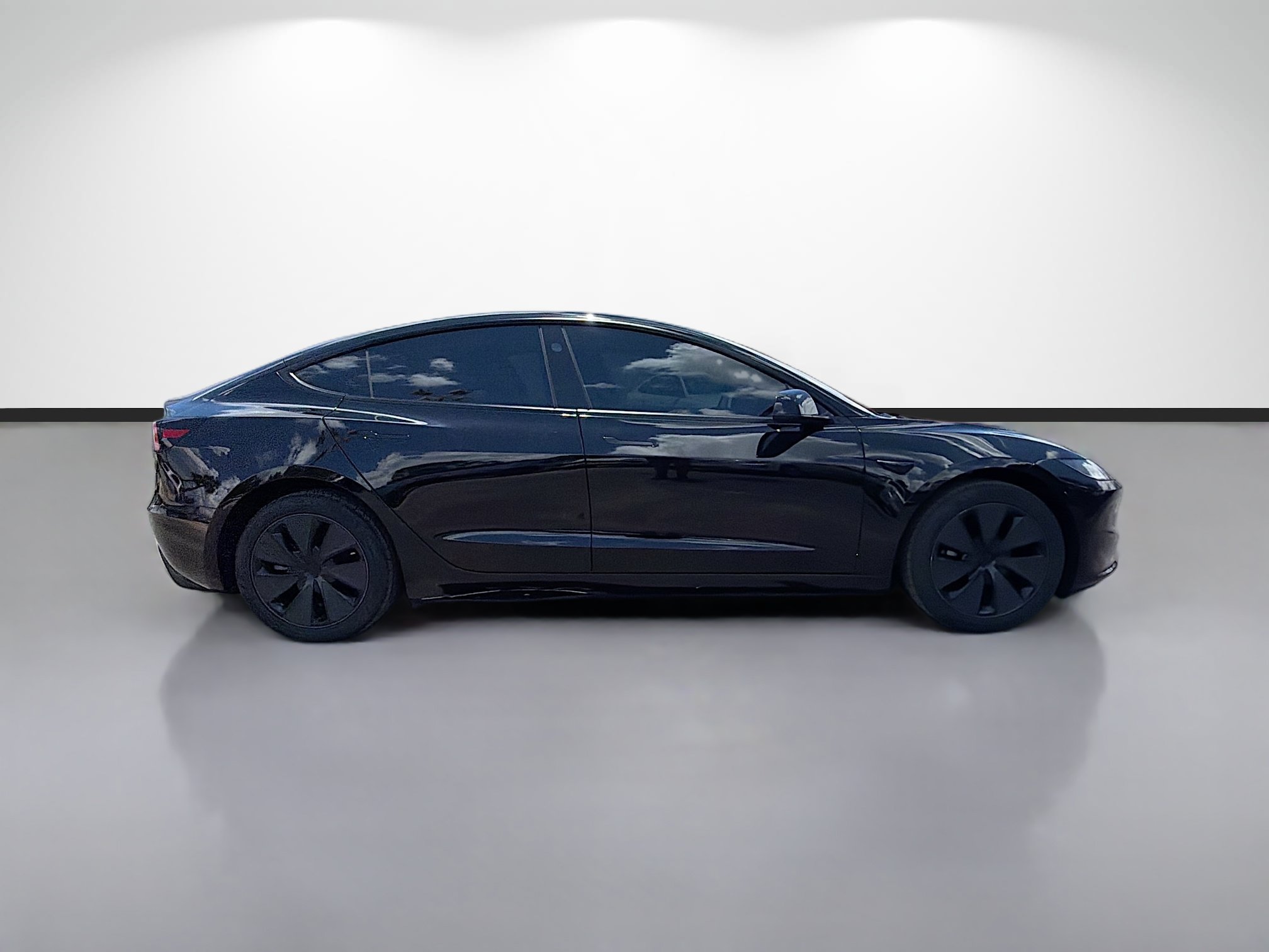 Used 2025 Tesla Model 3 Long Range RWD image 2